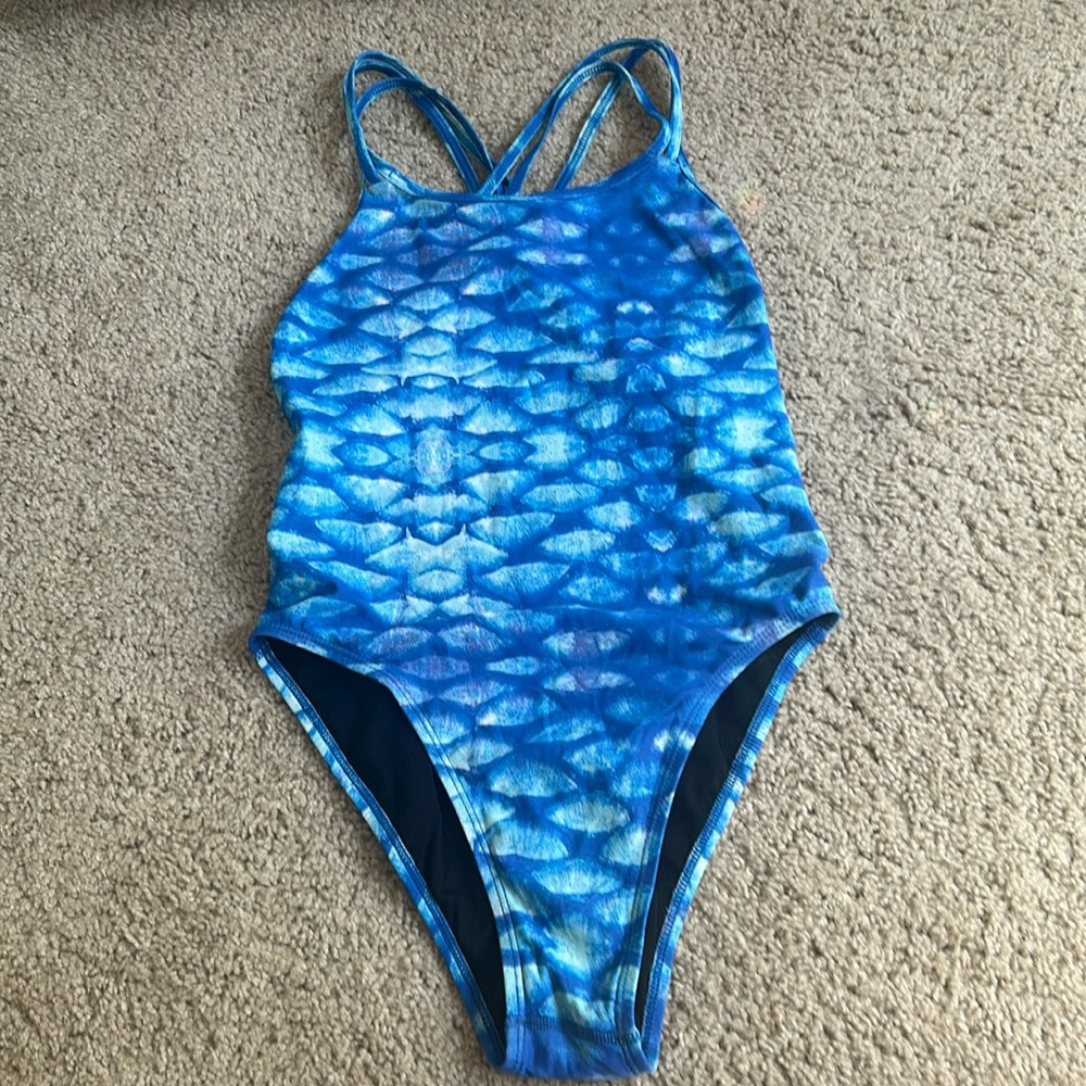 JOLYN SIZE 32 one piece